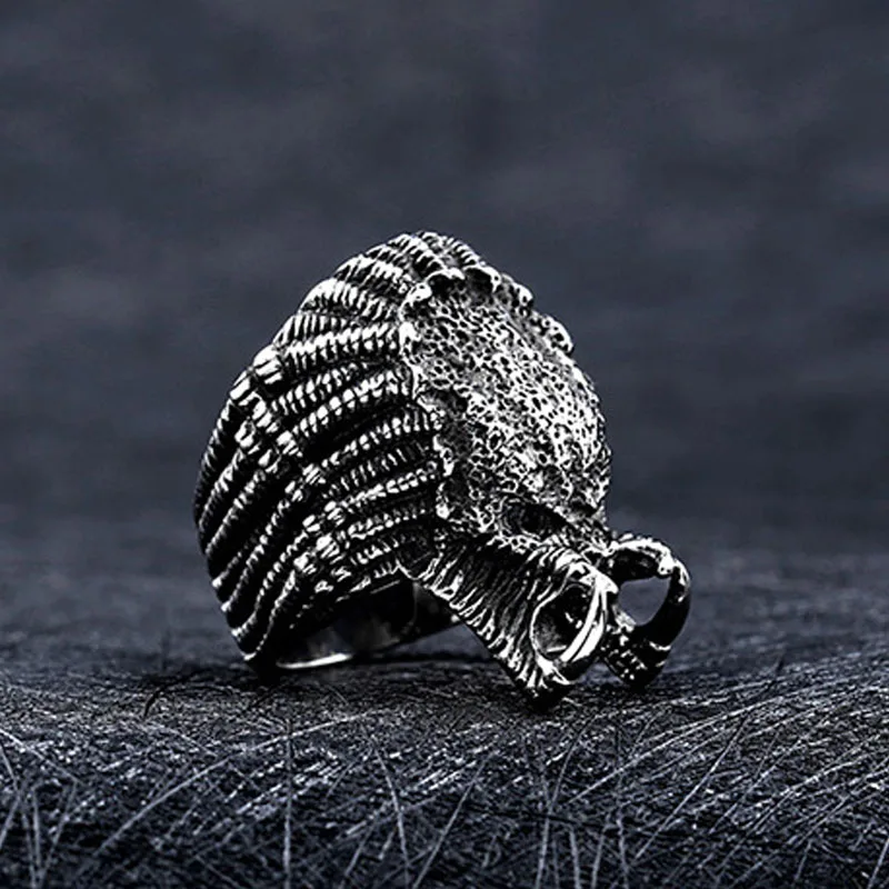 Фото Мужское кольцо из титановой стали в стиле фильма | Украшения и аксессуары
