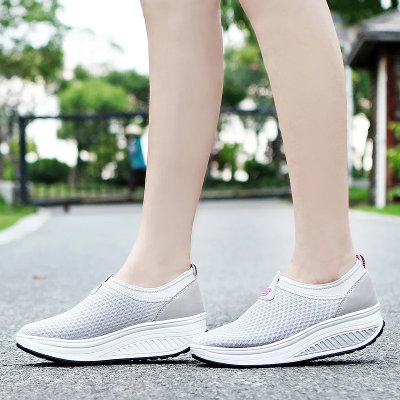 Женские кроссовки для бега дышащая легкая обувь похудения на платформе