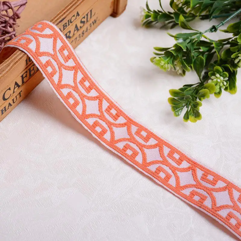 Лента для занавесок расшитая в национальном стиле с геометрическим узором из