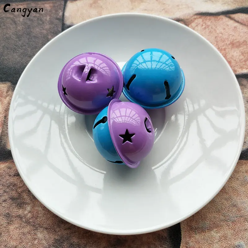 Blue purple 3 шт., милый яркий двухцветный большой колокольчик, Креативный металл, 4 см, краски, аксессуары, сделай сам, рождественские аксессуары, одежда для собак, подарки для детей, как - Цвет: Blue purple
