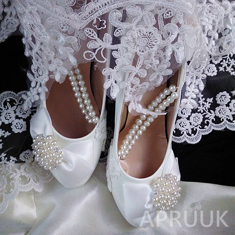 Роскошная обувь с украшением в виде кристаллов свадебные туфли жемчугом Туфли