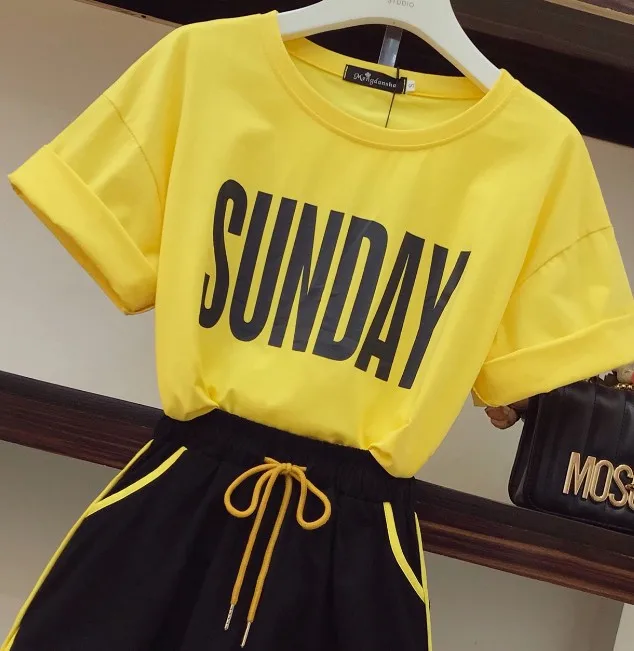 Женский Повседневный комплект из футболки с буквенным принтом и шорт