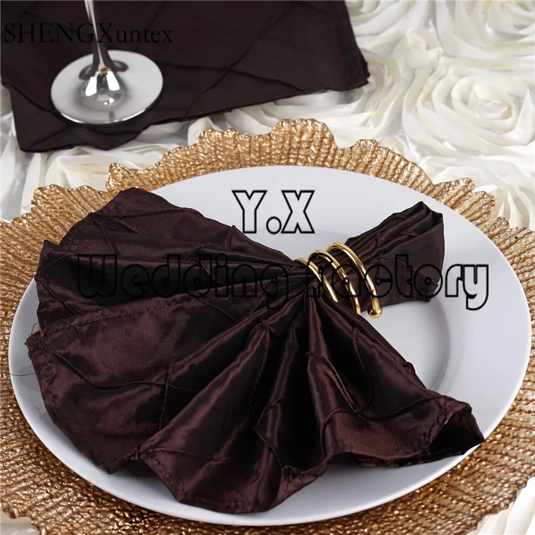 

Nice Looking Taffeta Pintuck Table Napkin For Table Cloth Decoration