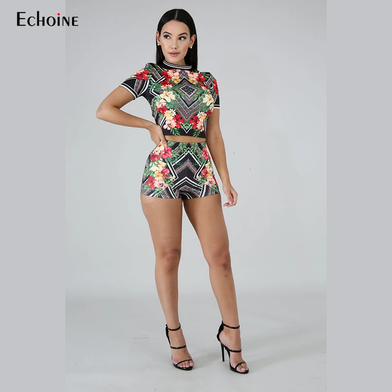 Женский костюм двойка с цветочным принтом летний спортивный в богемном стиле