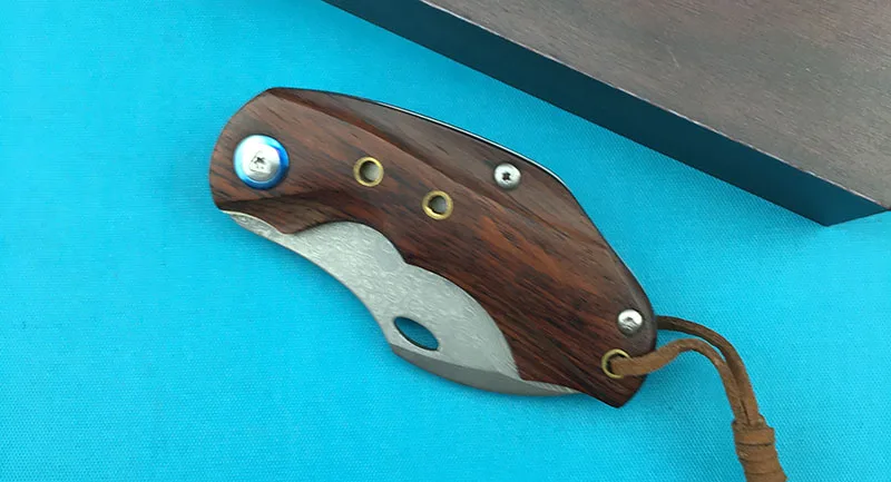 

LEMIFSHE 112 VG10 Damascus steel blade sandalwood + stainless steel processing folding knife outdoor EDC tools