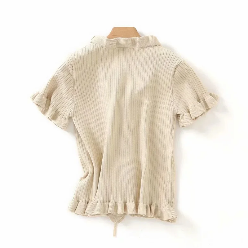 Женский ТРИКОТАЖНЫЙ УКОРОЧЕННЫЙ ТОП С v-образным вырезом и оборкой кружевной