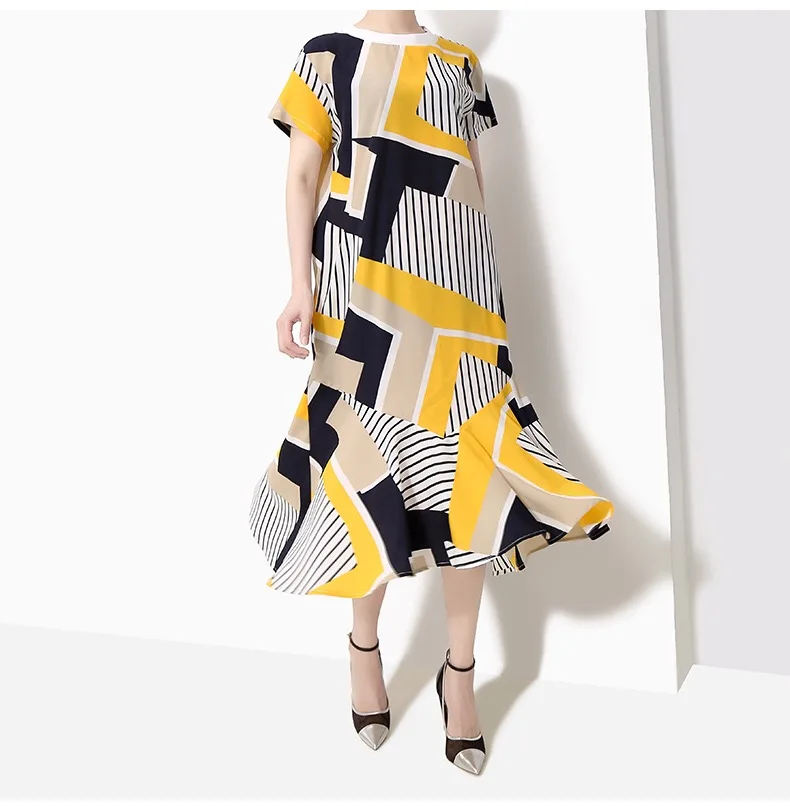 2019 Новое лето круглый воротник короткий рукав платье в полоску с рисунком