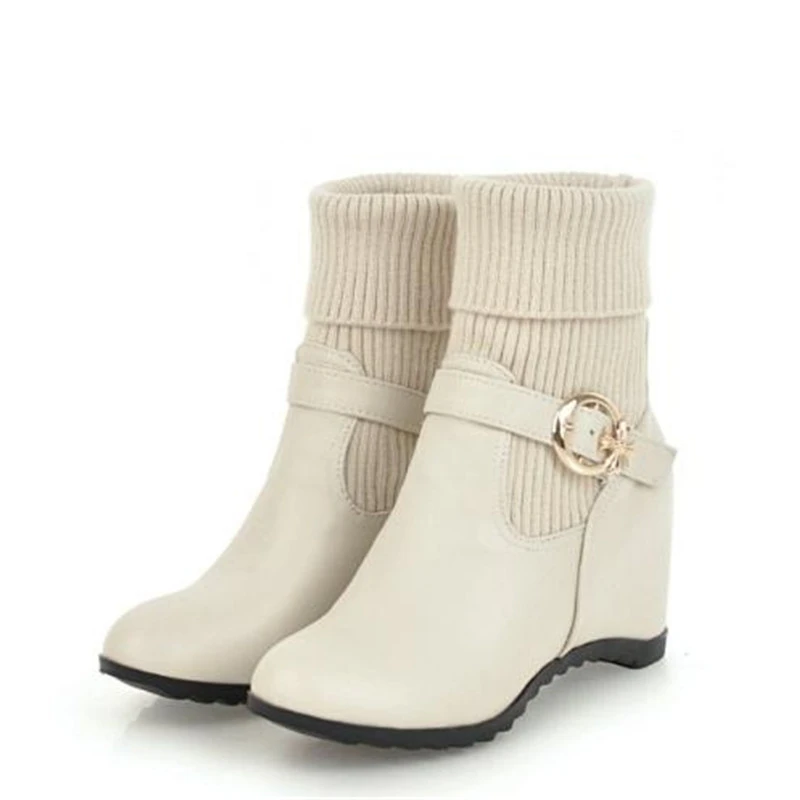 Женские ботинки зимние новые стильные белые полусапожки в студенческом стиле