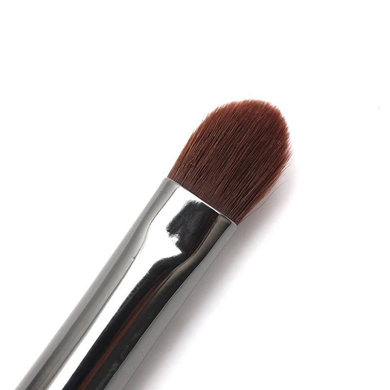 Кисть для теней Annnoah из мягкого синтетического ворса с никелированной деревянной