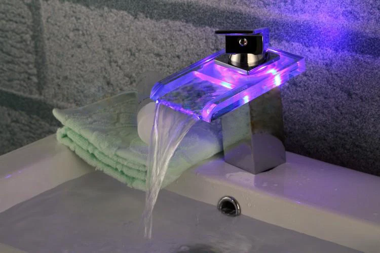 Бесплатная доставка B и R хромированной латуни стекла водопад кран датчик