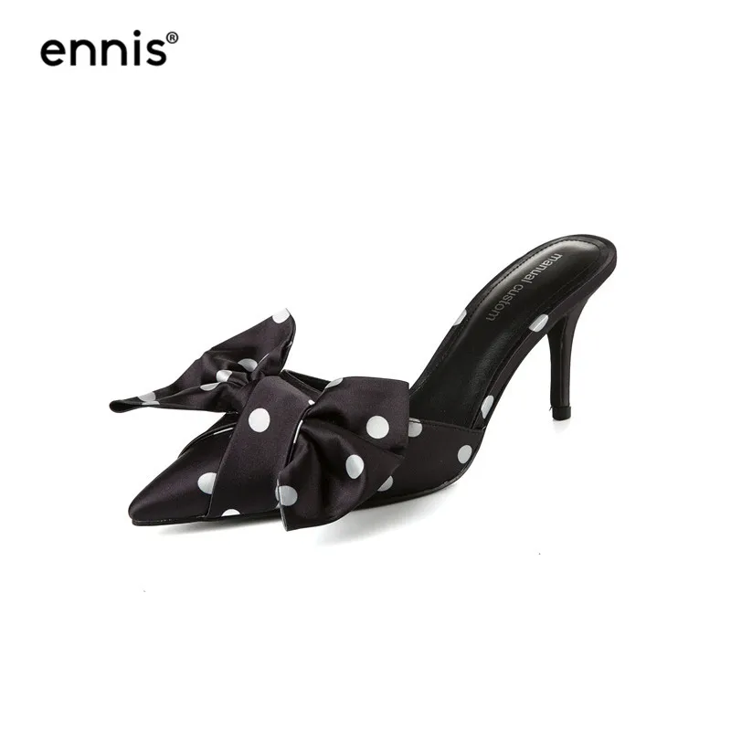 Black ENNIS/ г. Пикантные туфли без задника на высоком каблуке обувь в горошек Женские атласные шелковые Тапочки Туфли без задника с острым носком и бантиком новинка, белый и черный цвета, P941 - Цвет: Black