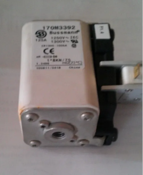 Предохранители: 170M3388 50A 1250 V/170M3389 63A/170M3390 80A 1250V aR|Перемычки| |