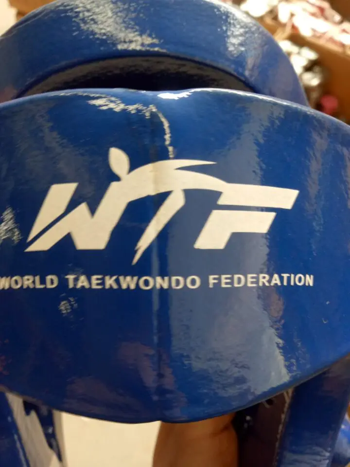 Высокое качество шлем тхэквондо WTF утвержден красные, синие взрослых борьба каратэ head guard ТКД защитником ММА Шлем боксерский головные уборы