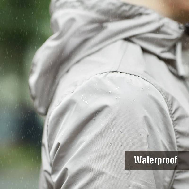 Мужская спортивная куртка с капюшоном Markless серебристо серая водонепроницаемая