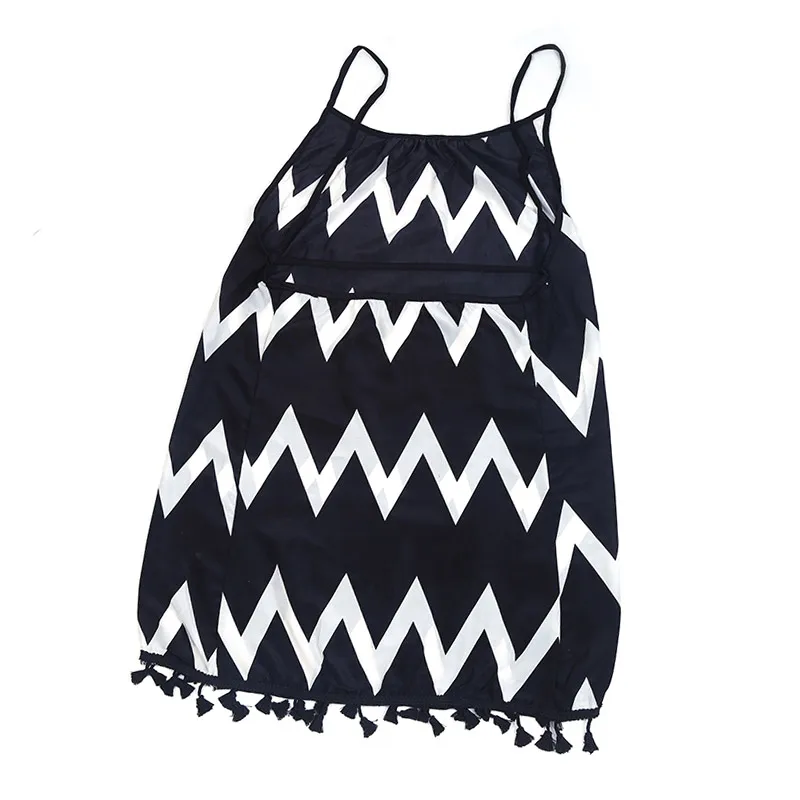 Женское платье на бретельках черно-белое шифоновое с открытой спиной и