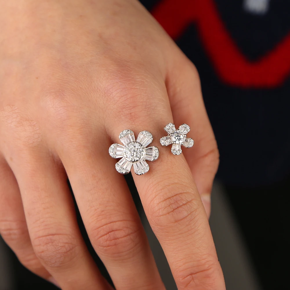 Женское кольцо с двумя цветами и фианитом изменяемым размером | Украшения