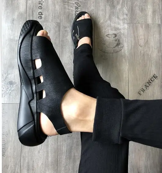 

Loose Sandals for men Leisure Style Men Cow Rome Gladiators Black Shoes