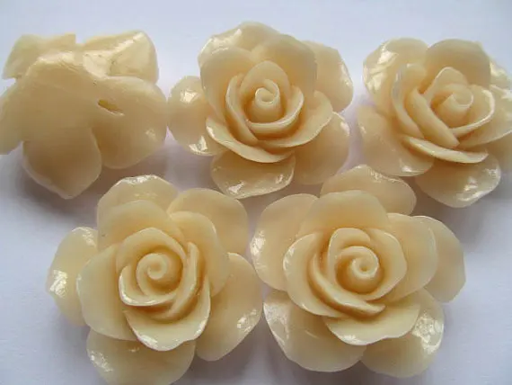 

wholesale 15mm 500pcs fashoin resin plastic rose florial petal black jet white hot red peach assortment color jewelry---have dri