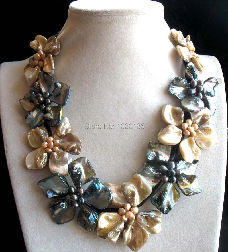 Вау! Ожерелье из пресноводного жемчуга с черным рисом и белым цветком ракушки 18