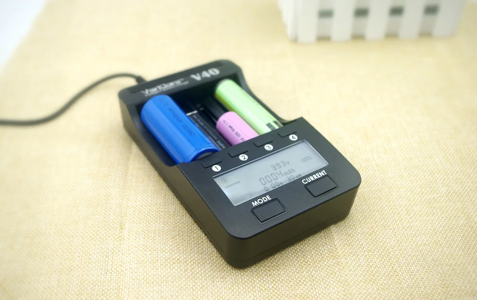 New VariCore V40 LCD Battery Charger for 3.7V 18650 26650 18500 16340 14500 18350 lithium battery 1.2V AA / AAA NiMH batteries |