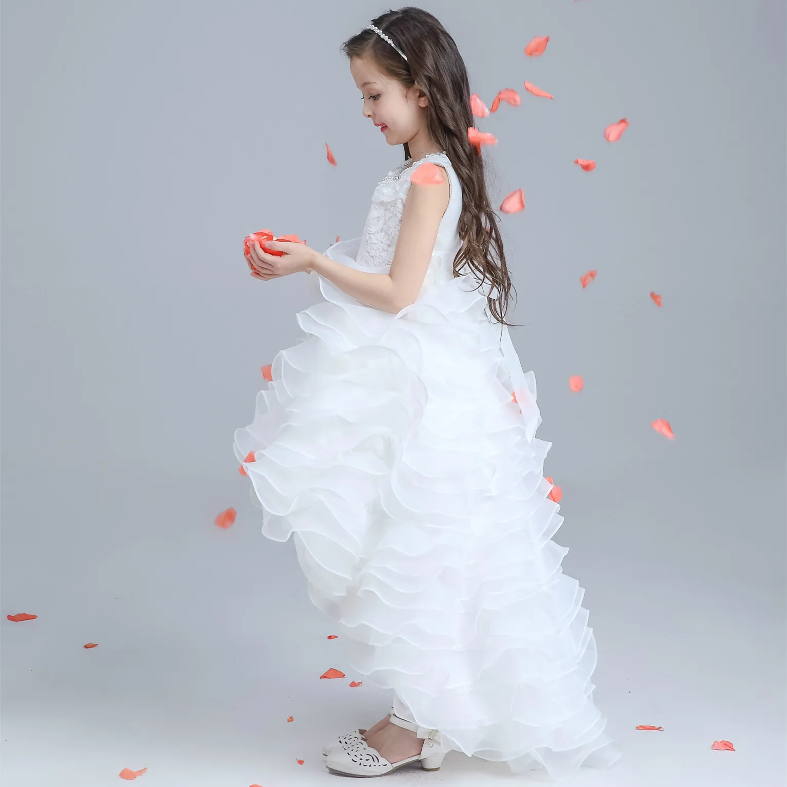 

Latest Red Tailed Children Dress Princess Short Front Long Back Wedding Flower Girl Vestidos Party 2021 Girls Clothes AKF164042