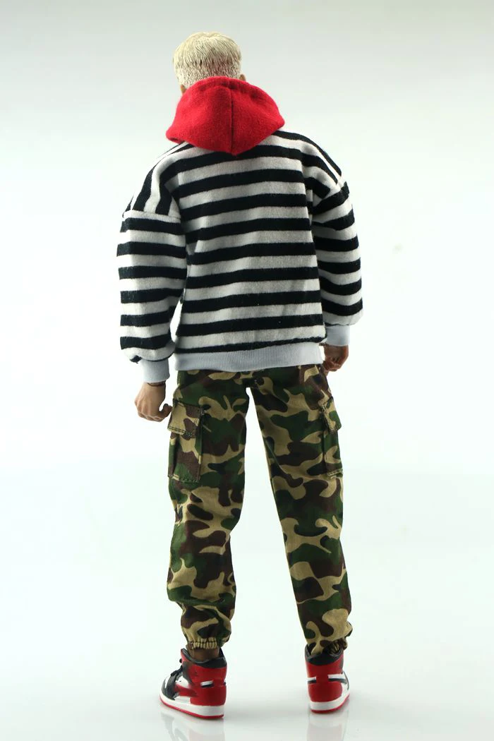 

1/6 Male Trends Soldiers Black and White Stripes Sweaters with Big Hats & Closing Camouflage Pants Set Model for 12'' Figure