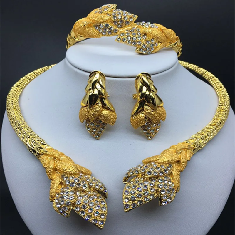 

Wedding Golden Jewelry Wholesale New Fashion Dubai gold Jewelry Sets Elegant line Jewelry Sets Nigerian African Beads Design
