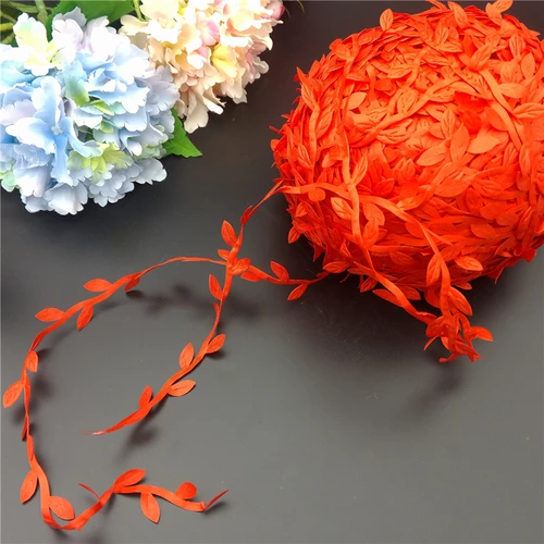 red 6 Meters/lot Silk Leaf-Shaped Handmake Artificial Leaves for Wedding Decoration DIY Wreath Gift Scrapbooking Craft Fake Flowers - Цвет: red