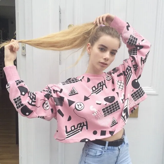 

Hiawatha Harajuku Style Geometric Printed Short Sweatshirt Women Pink O-Neck Long Sleeve Hoodies WY0633
