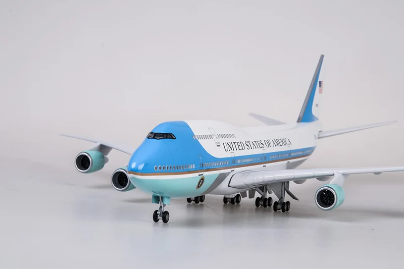 Without light 1/150 47 см Boeing 747 Air Force One модель самолета из смолы с шасси и светильник из сплава - Цвет: Without light