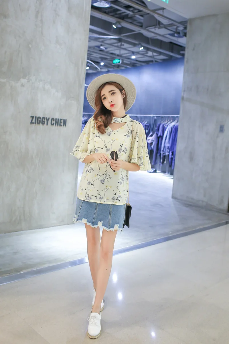 

Shirts & Blouses