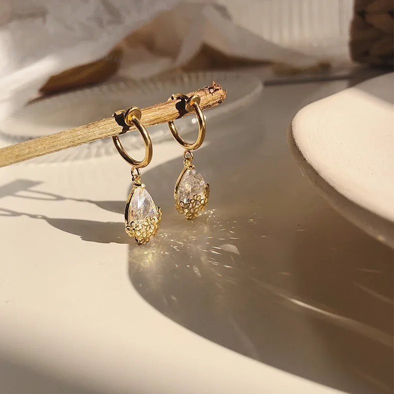 Серьги-клипсы в форме капли из кубического циркония для женщин, винтажные полые клипсы, серьги с цветами без пирсинга, ювелирное изделие