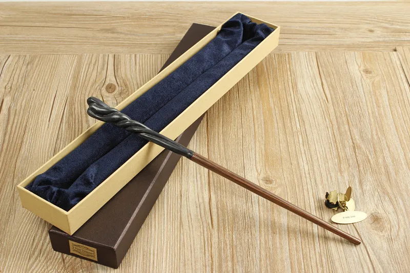 НОВЕЙШИЙ МЕТАЛЛИЧЕСКИЙ сердечник новейшее качество люкс COS Neville Diggory волшебные