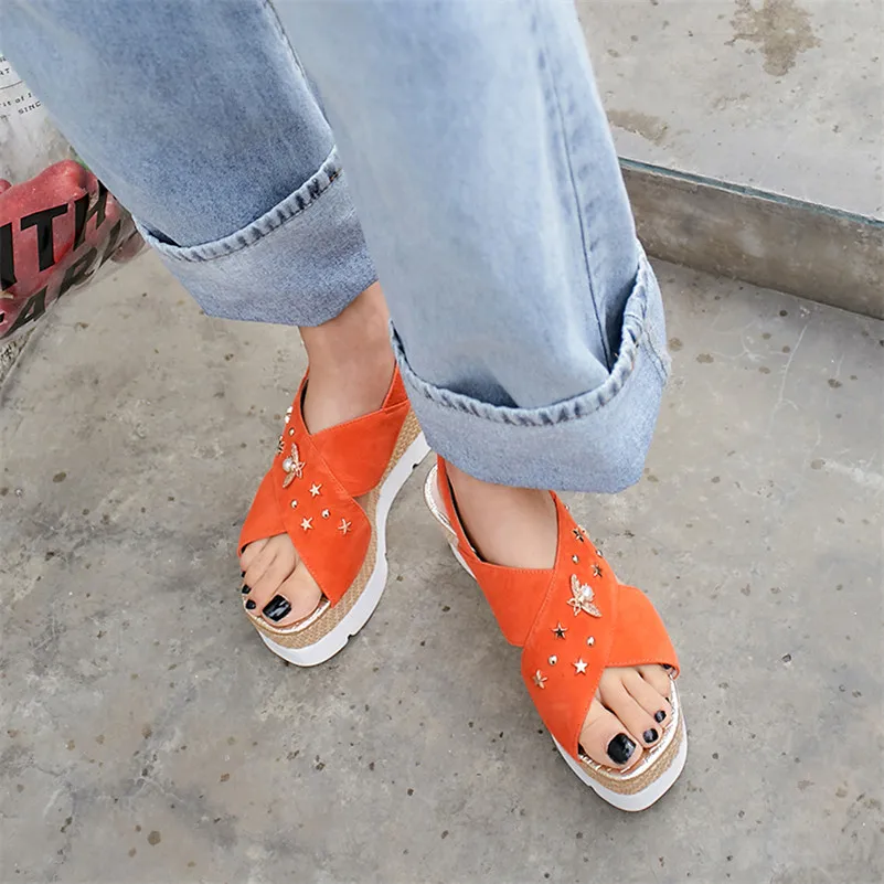 CONASCO/Новые летние женские замшевые сандалы с металлическим украшением офисные