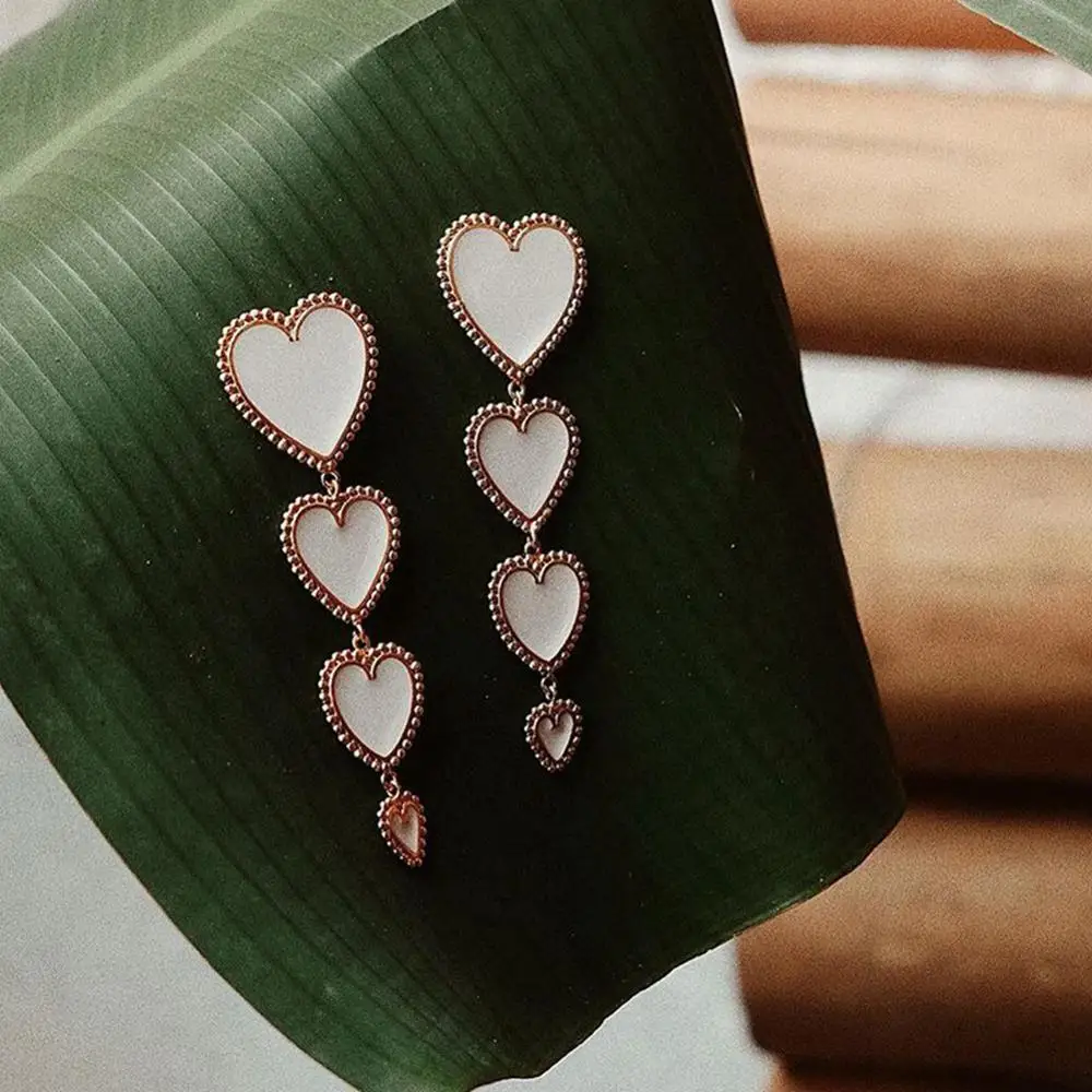 New Design Fashion Four Heart Chain Red White Black Long Dangles For Women Lady's Vintage Statement Earring Gold Earrings | Украшения и
