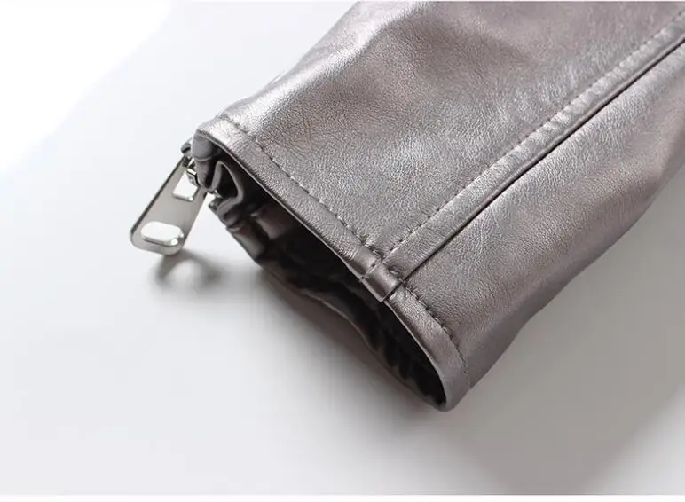 2019 Весенняя Серебряная кожаная куртка для женщин из искусственной кожи с