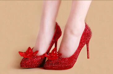 10-11cm heel Вечерние туфли-лодочки; красные туфли с украшением в виде кристаллов; свадебные туфли со стразами и острым носком на высоком каблуке; водонепроницаемые женские модельные туфли для ночного клуба и банкета - Цвет: 10-11cm heel