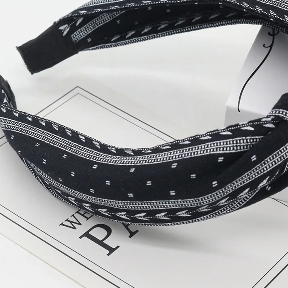 Women Twist Hairband Bow Knot Cross Tie Velvet Headwrap Girls Bohemia Hair Accessories Ladies Female Print Retro Headband XL006 |