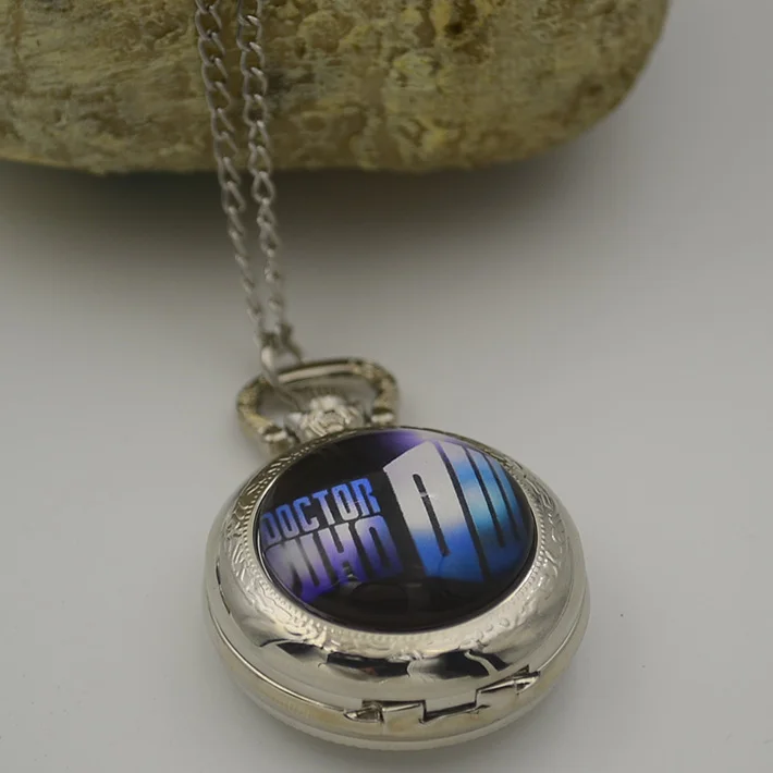 

Wholesale Fashion Doctor Who Quartz Pocket Watch Women Necklace Police Box Pendant Chain Full Hunter FOB Watches Silver Black