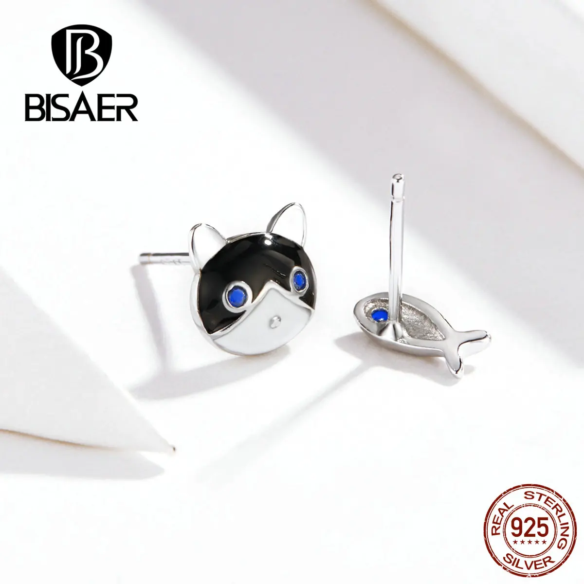 Женские серьги гвоздики из серебра 925 пробы с изображением кошки и