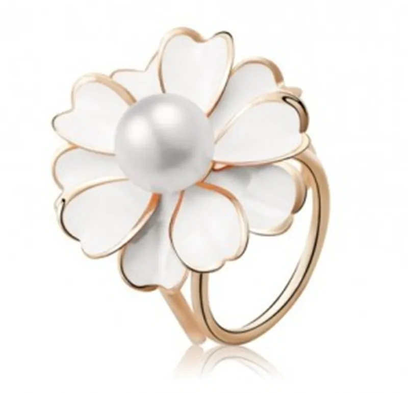 2023 Новое лучшее предложение модной высококачественной трехколесной булавки-зажима для шарфов с имитацией жемчужин "Camellias". Ювелирные изделия отличного качества подарки.