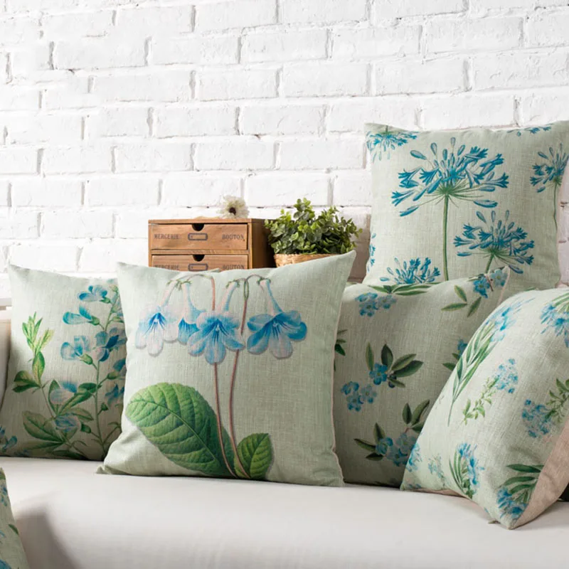 Льняная наволочка оптом в винтажном стиле с синими цветами орхидеей одуванчиком
