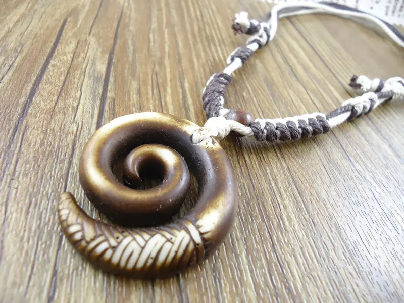 2013 Новые Модные Уникальные Подвески ручной работы из вихревой улитки и смолы для