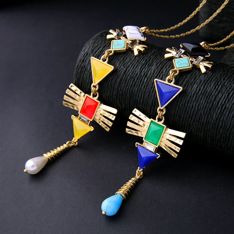 Ожерелье с кулоном из синтетического камня яркое молодежное ожерелье для