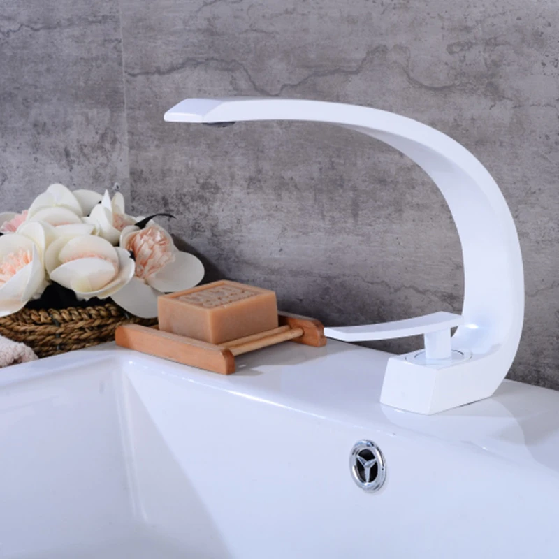 Brushed Gold Brass Bathroom Faucet.basin Faucet Mixer Tap with Hot&ampcold Water.deck Mounted Water Bronze HY2019 | Обустройство дома
