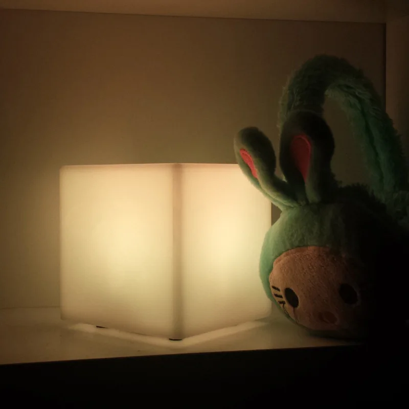 Романтичная светодиодная лампа ABS 100 мм с изменением цвета 7 цветов настольная