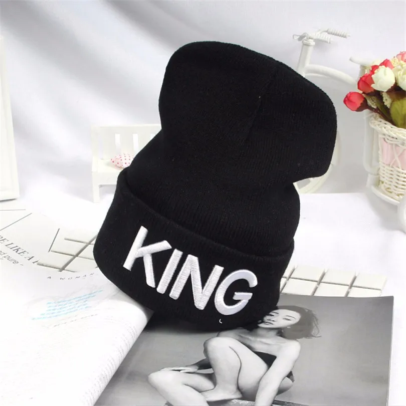 King Теплые зимние осенние эластичные Новые шапки KING QUEEN, вязаные шапки для пар Skullies Bonnet homme, головные уборы для мужчин и женщин, лыжные спортивные шапки - Цвет: King
