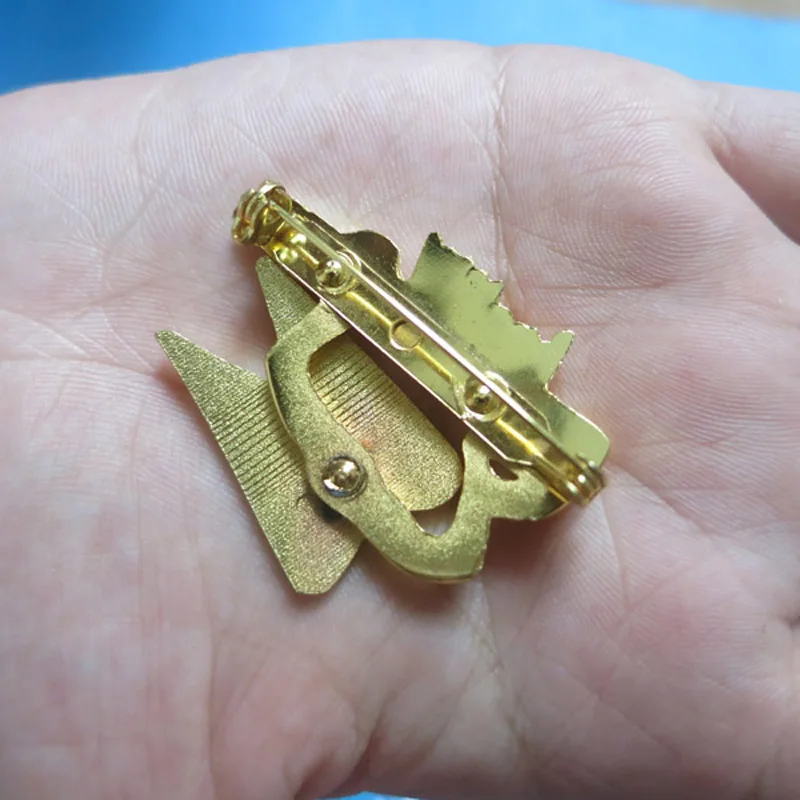 Зубной значок подарок стоматологической клиники металлический зубчатый в форме