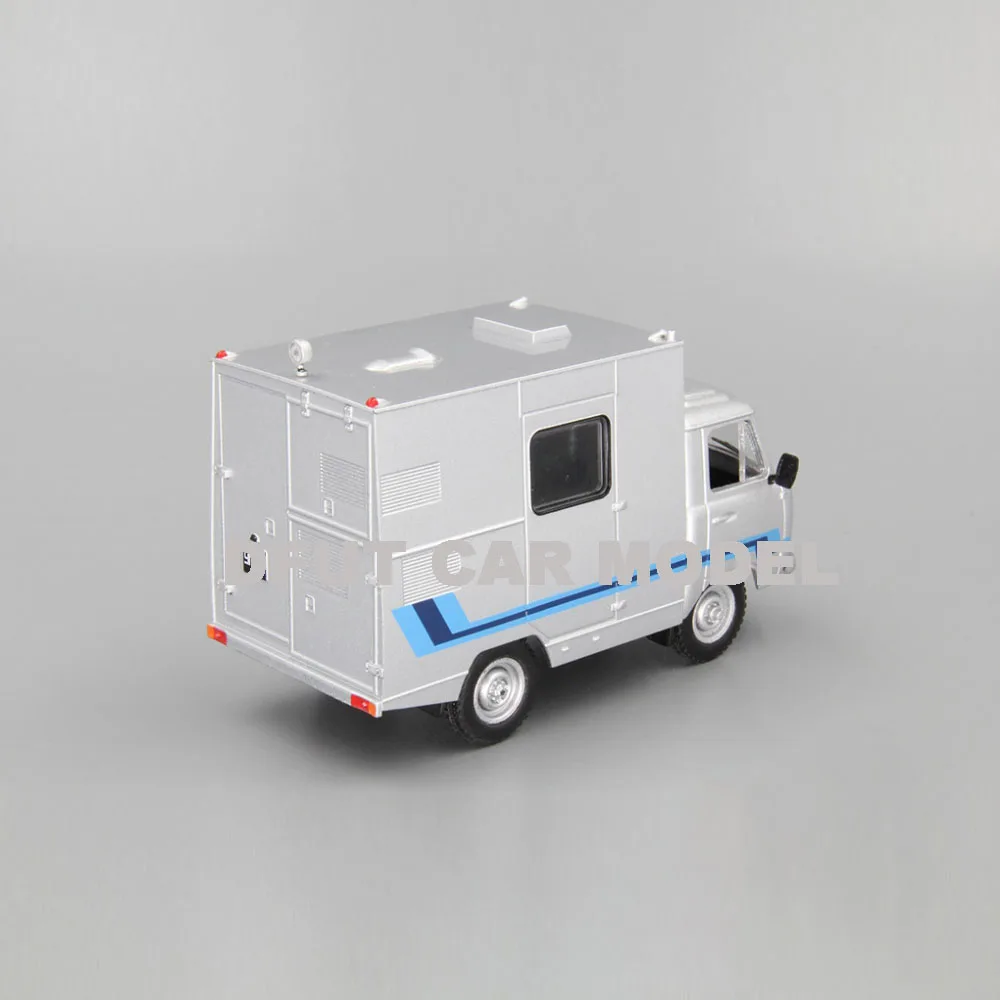 Модель российского автомобиля из сплава UAZ 452D 1:43 модель детского игрушечного