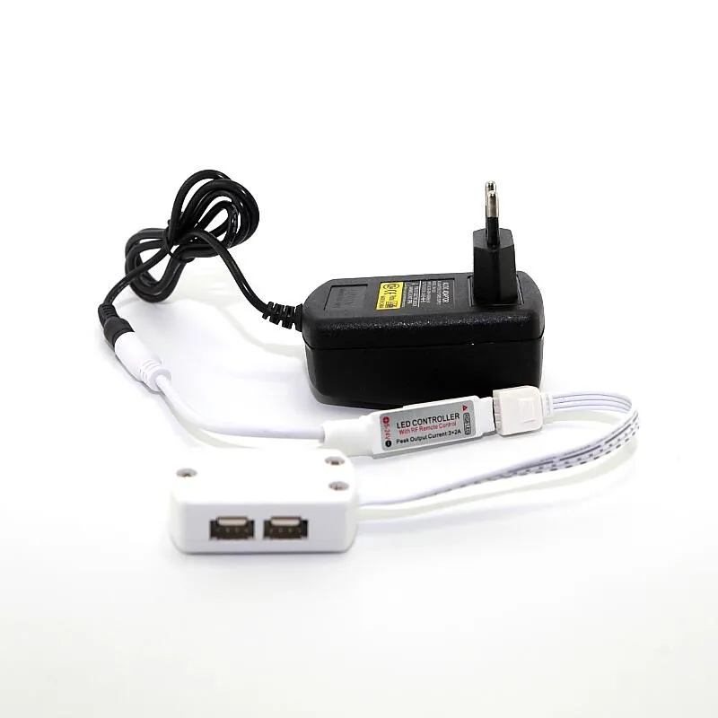 Светодиодный светильник с пультом дистанционного управления и регулируемой